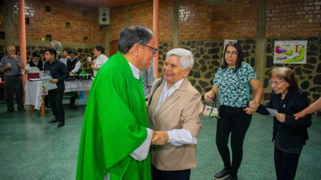 Toma de Posesión del Nuevo Párroco de la Parroquia Nuestra Señora de la Paz Toma de Posesión del Nuevo Párroco de la Parroquia Nuestra Señora de la Paz